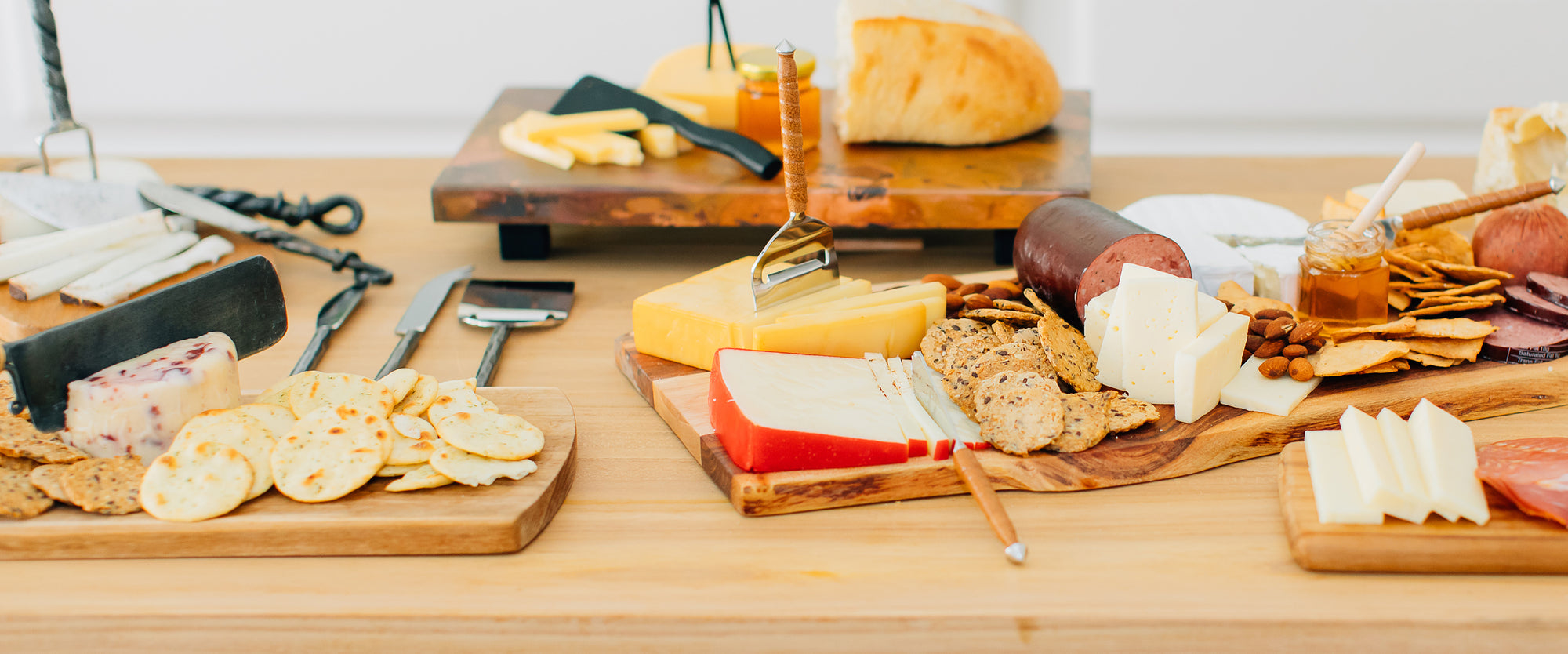 Charcuterie Boards & Knives