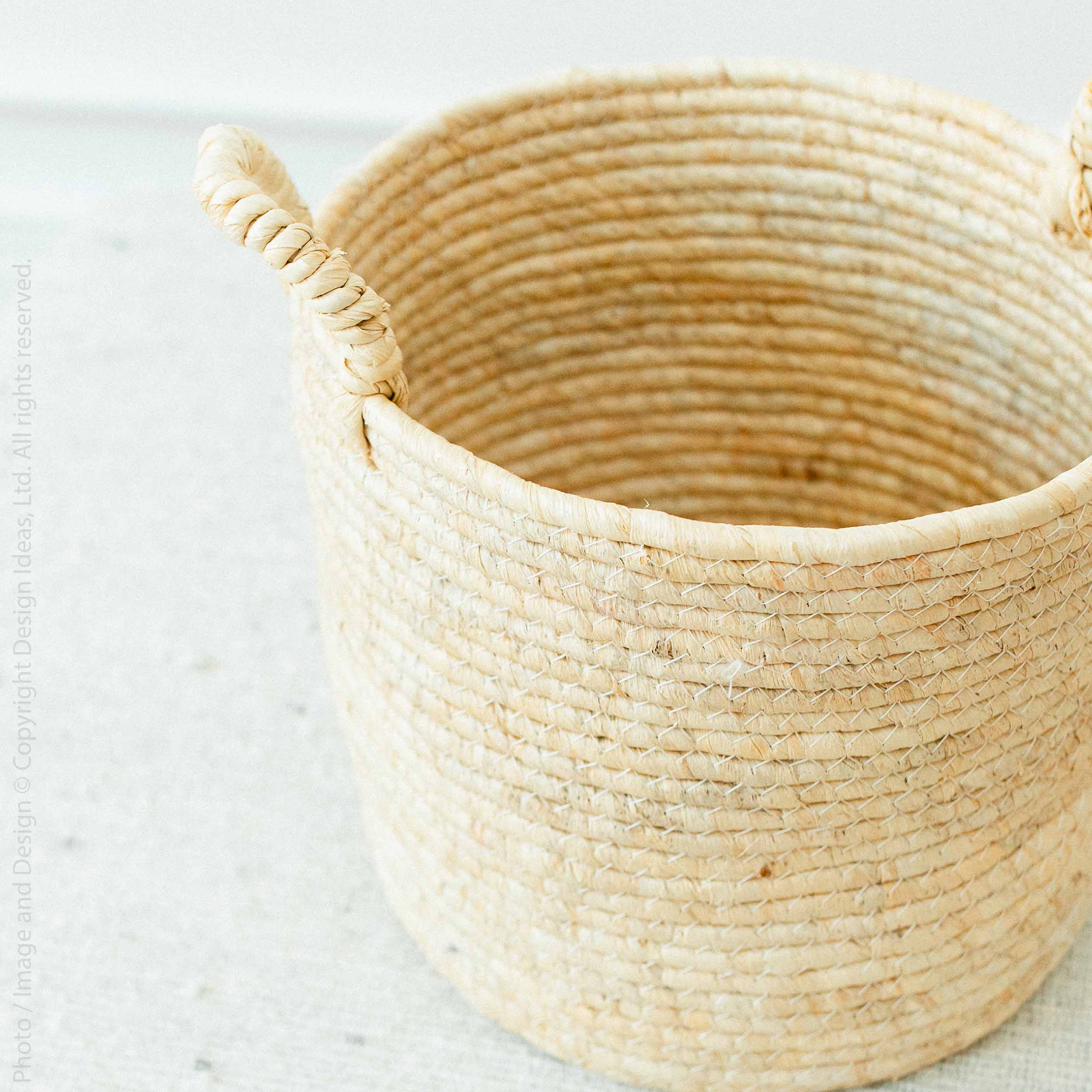 Maiz™ Large Woven Corn Husk Basket with Handles - texxture™
