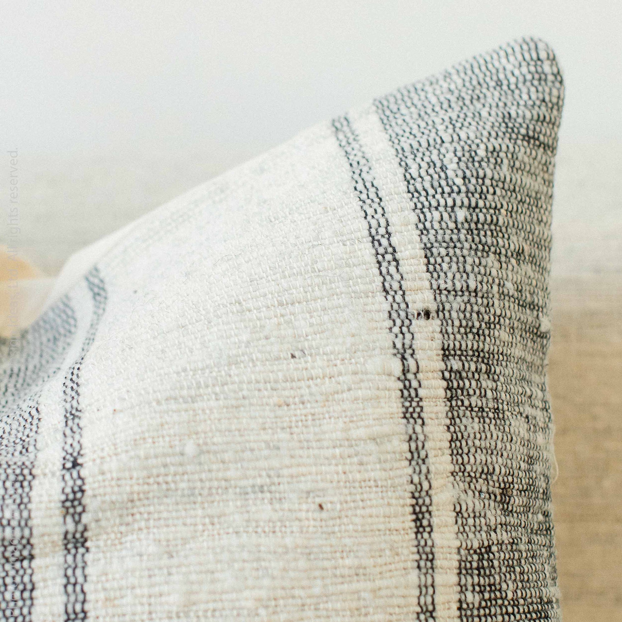 Holbeck™ Woven Cotton Cushion Cover (20 x 20 in)