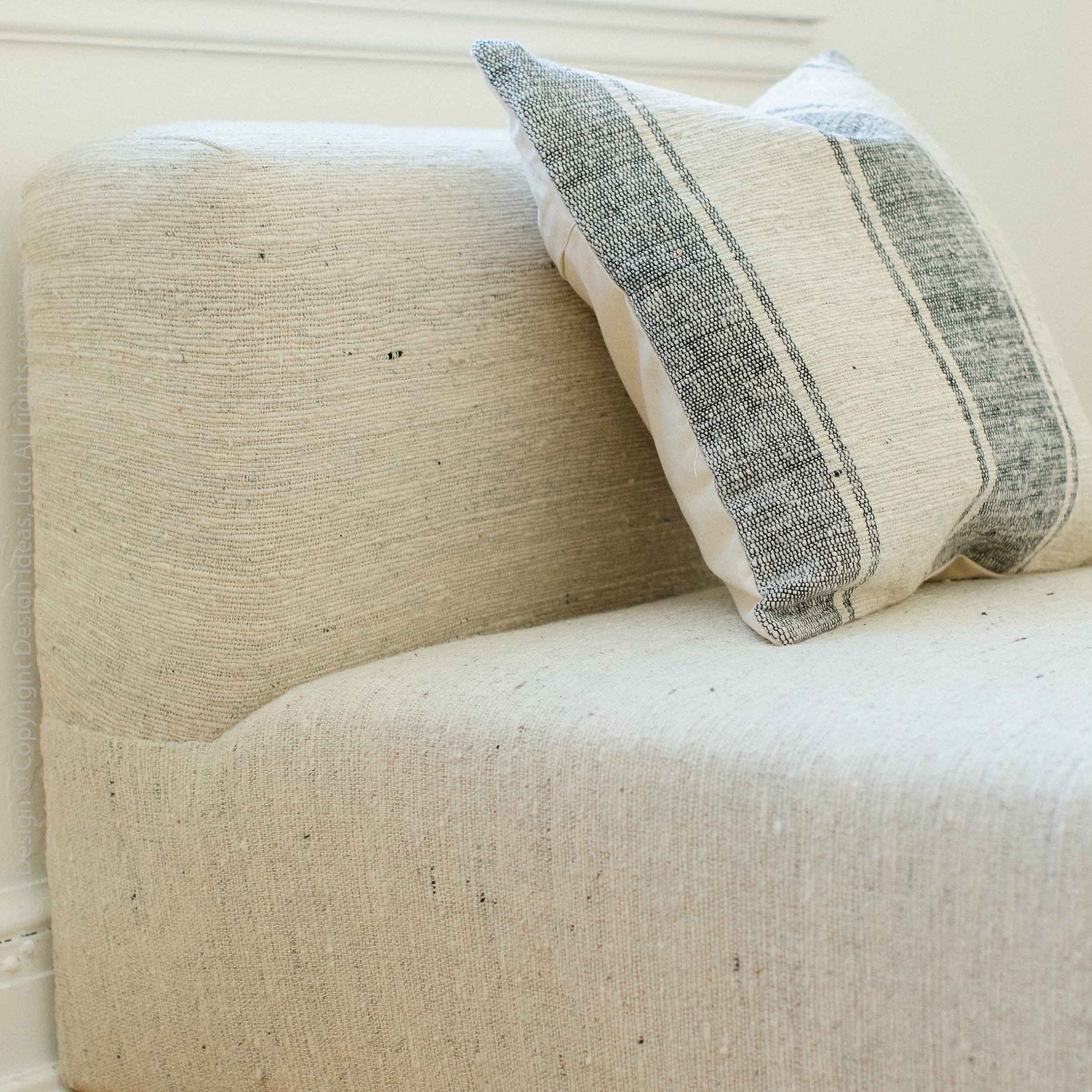 Holbeck™ Woven Cotton Cushion Cover (20 x 20 in)