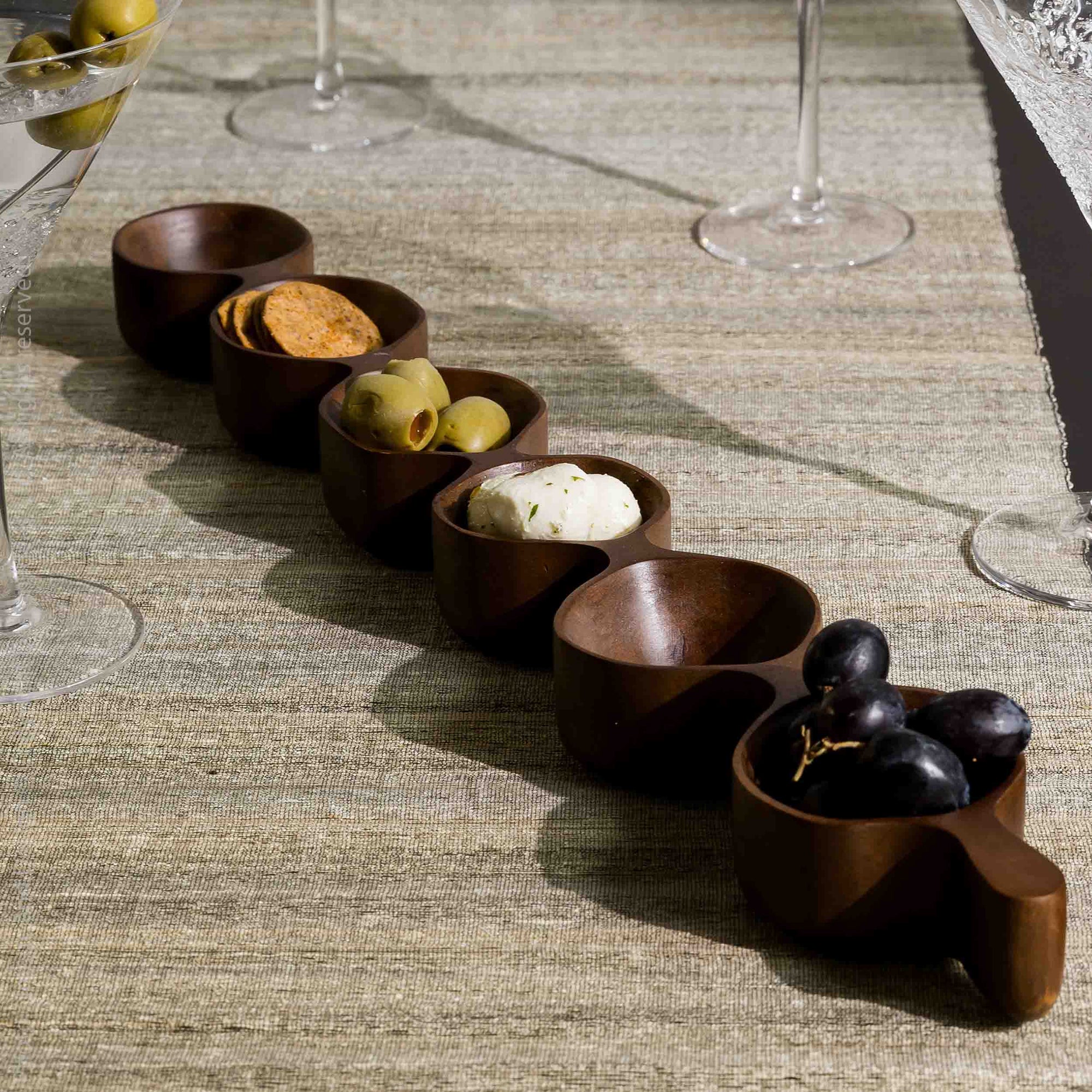 Serra™ mango wood long bowl