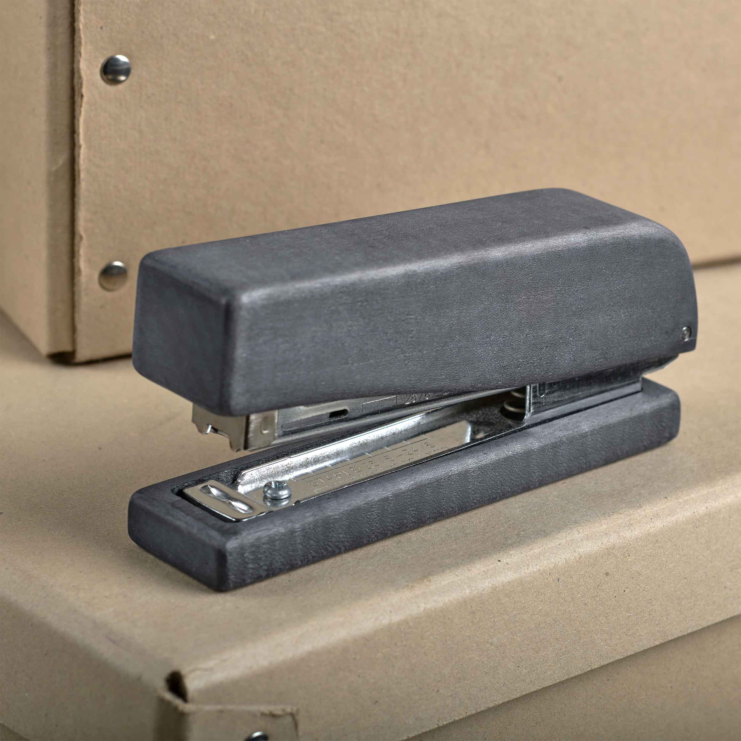 Cokala™ stapler - Black | Image 1 | Premium Desk Accessory from the Cokala collection | made with Sycamore for long lasting use | texxture