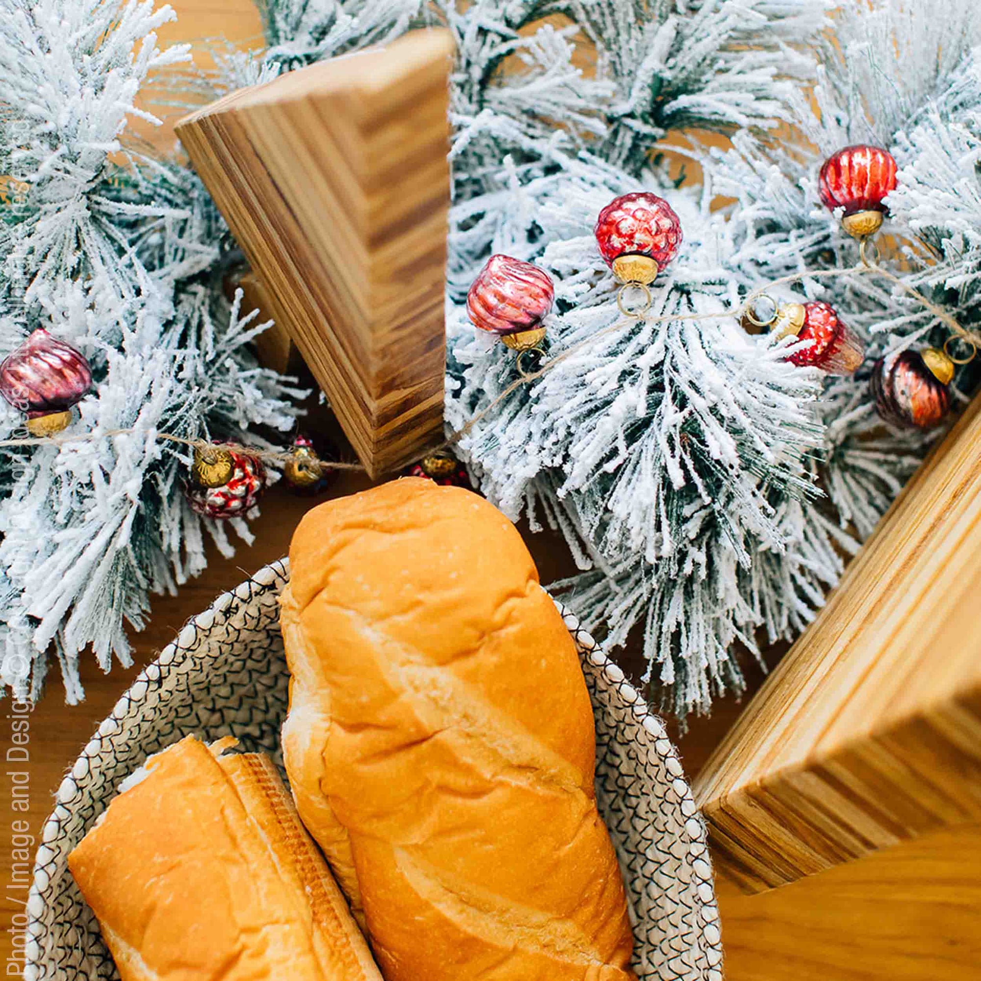 Melia™ Woven Jute Bread Bowl