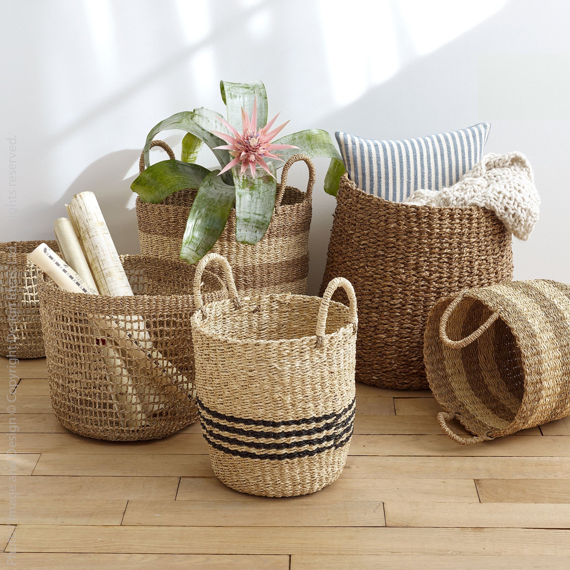 Stonington™ baskets (set of 2) - Natural | Image 2 | Premium Basket from the Stonington collection | made with Seagrass for long lasting use | texxture