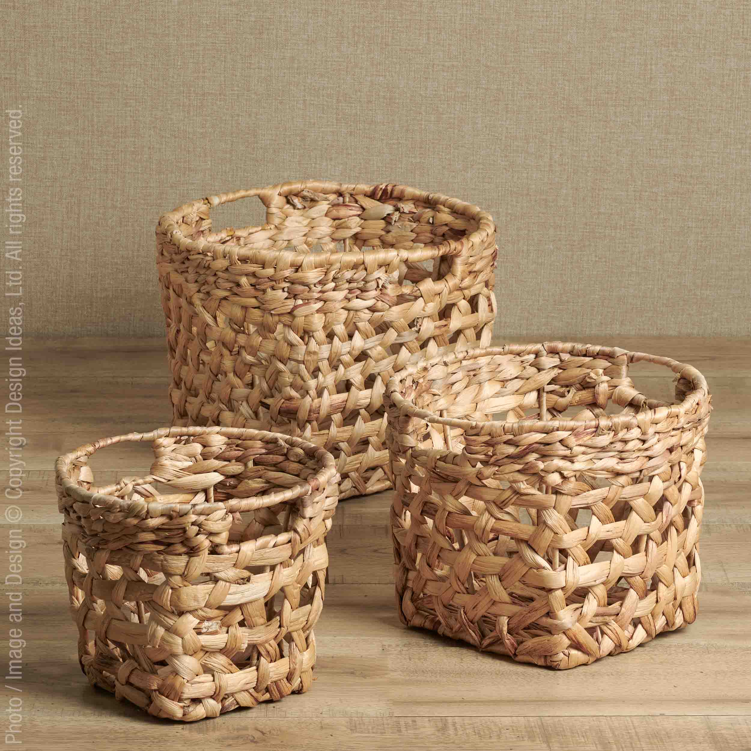 Trania™ baskets - Natural | Image 1 | Premium Basket from the Trania collection | made with Water Hyacinth Twine for long lasting use | texxture