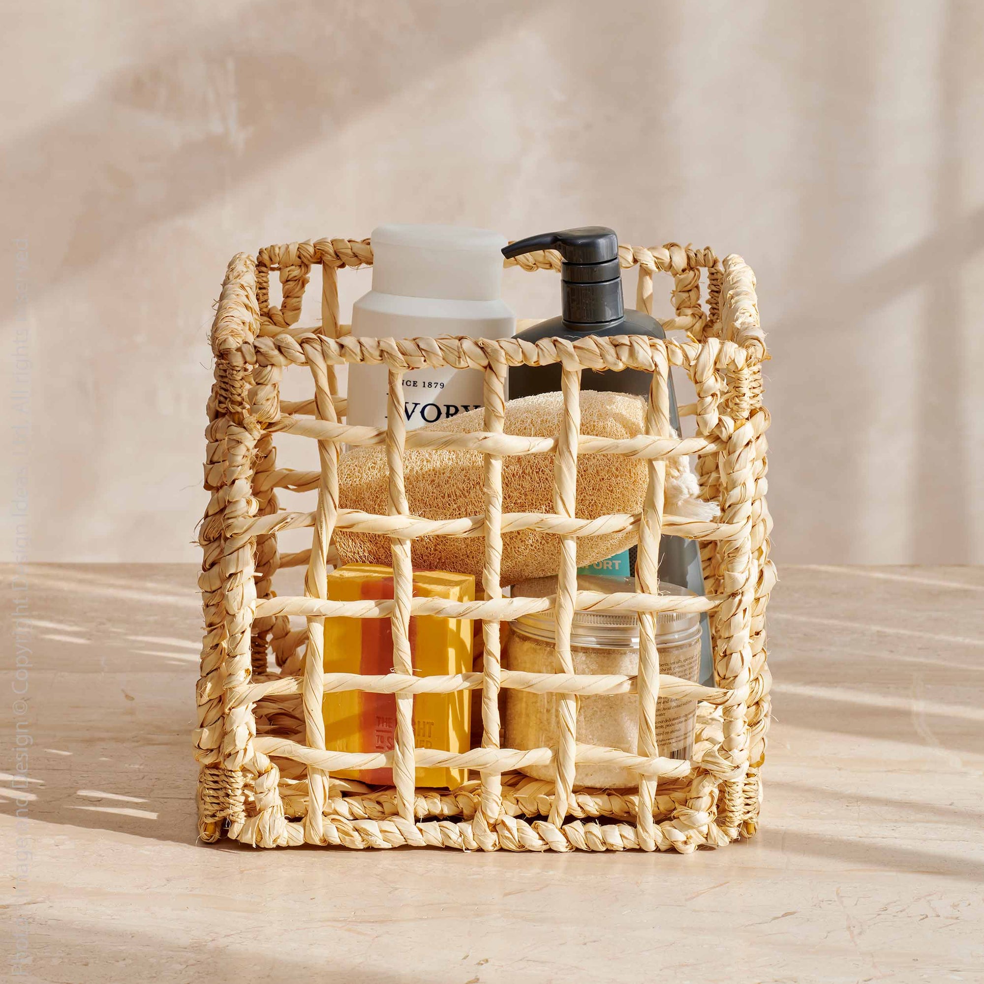 Mackinaw™ Small Hand Woven Palm and Metal Basket (9.8 x 9.8 x 9.8 in) - (colors: Natural) | Premium Basket from the Mackinaw™ collection | made with Palm and Metal for long lasting use