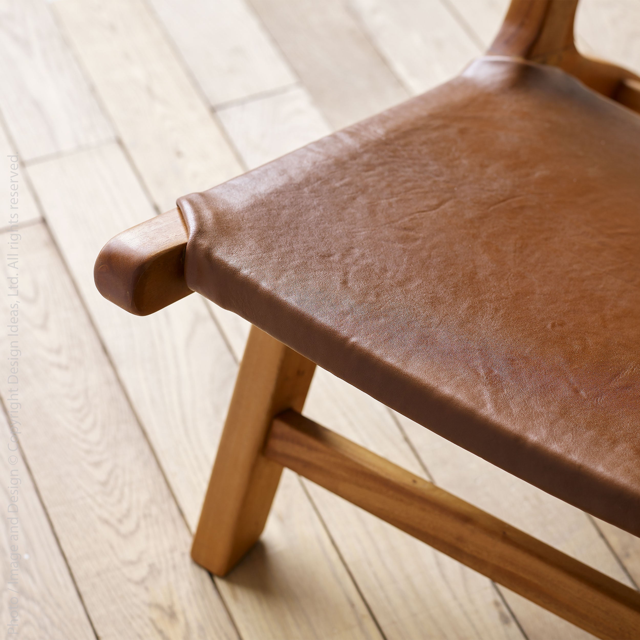 Copenhagen Leather Chair Natural Color | Image 4 | From the Copenhagen Collection | Masterfully created with natural leather for long lasting use | Available in natural color | texxture home