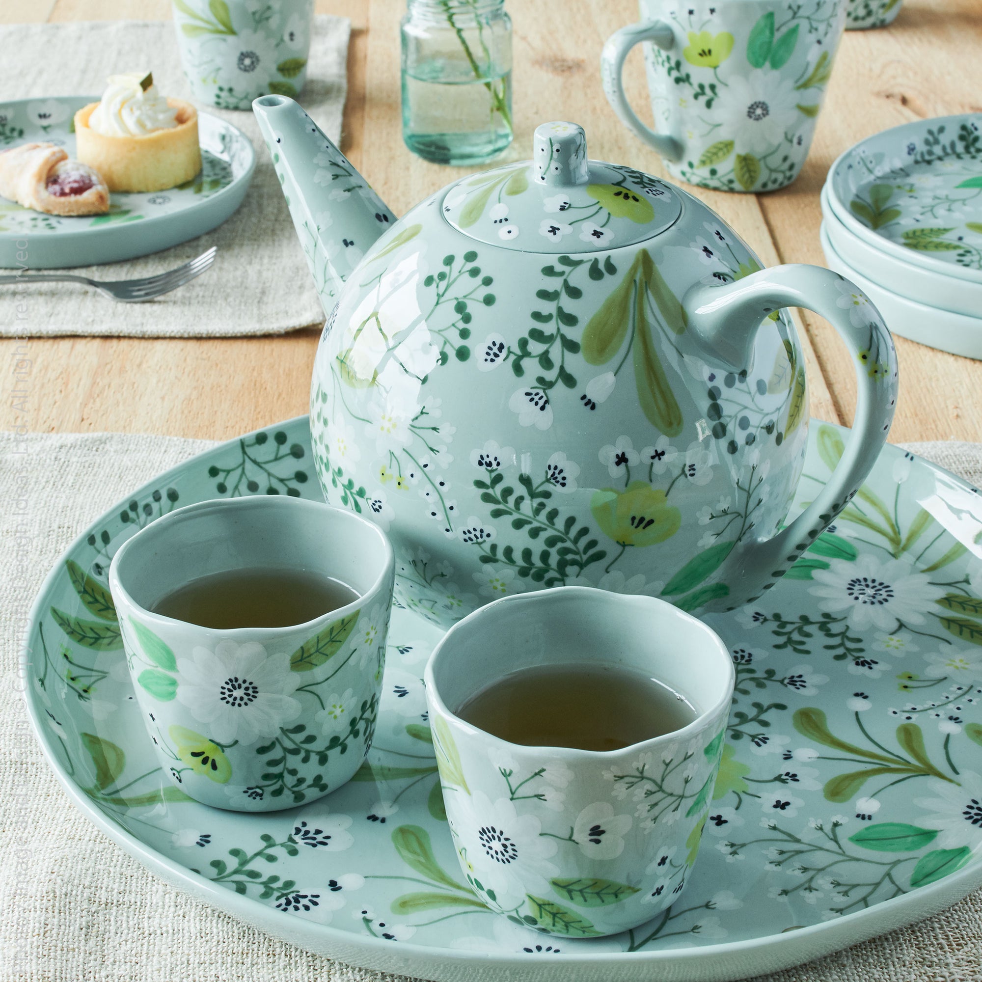 Bloomsbury™ teapot - Mint | Image 3 | Premium Tea Pot from the Bloomsbury collection | made with Kaolin clay for long lasting use | texxture