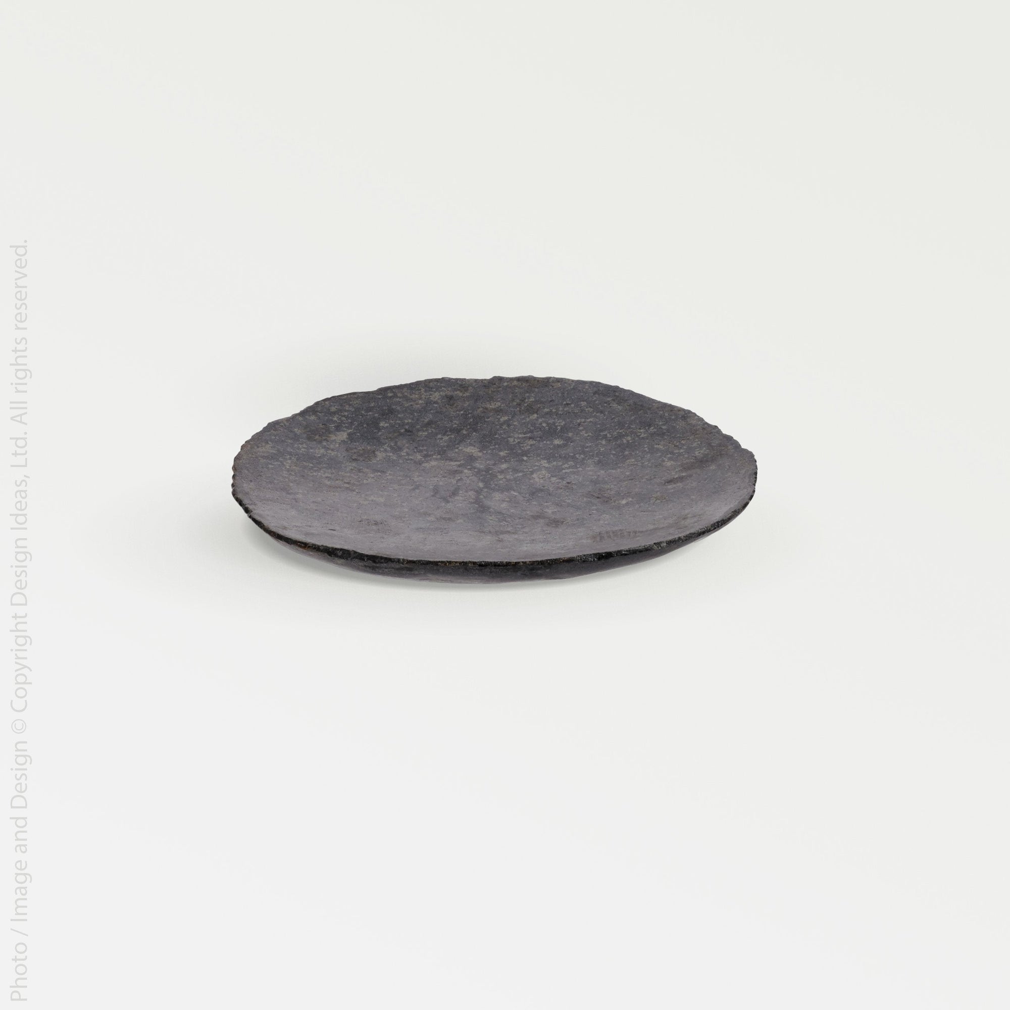 Stoneshard™ plate (6 dia x 0.5 in.) - Gray | Image 1 | Premium Plate from the Stoneshard collection | made with Riverstone for long lasting use | texxture