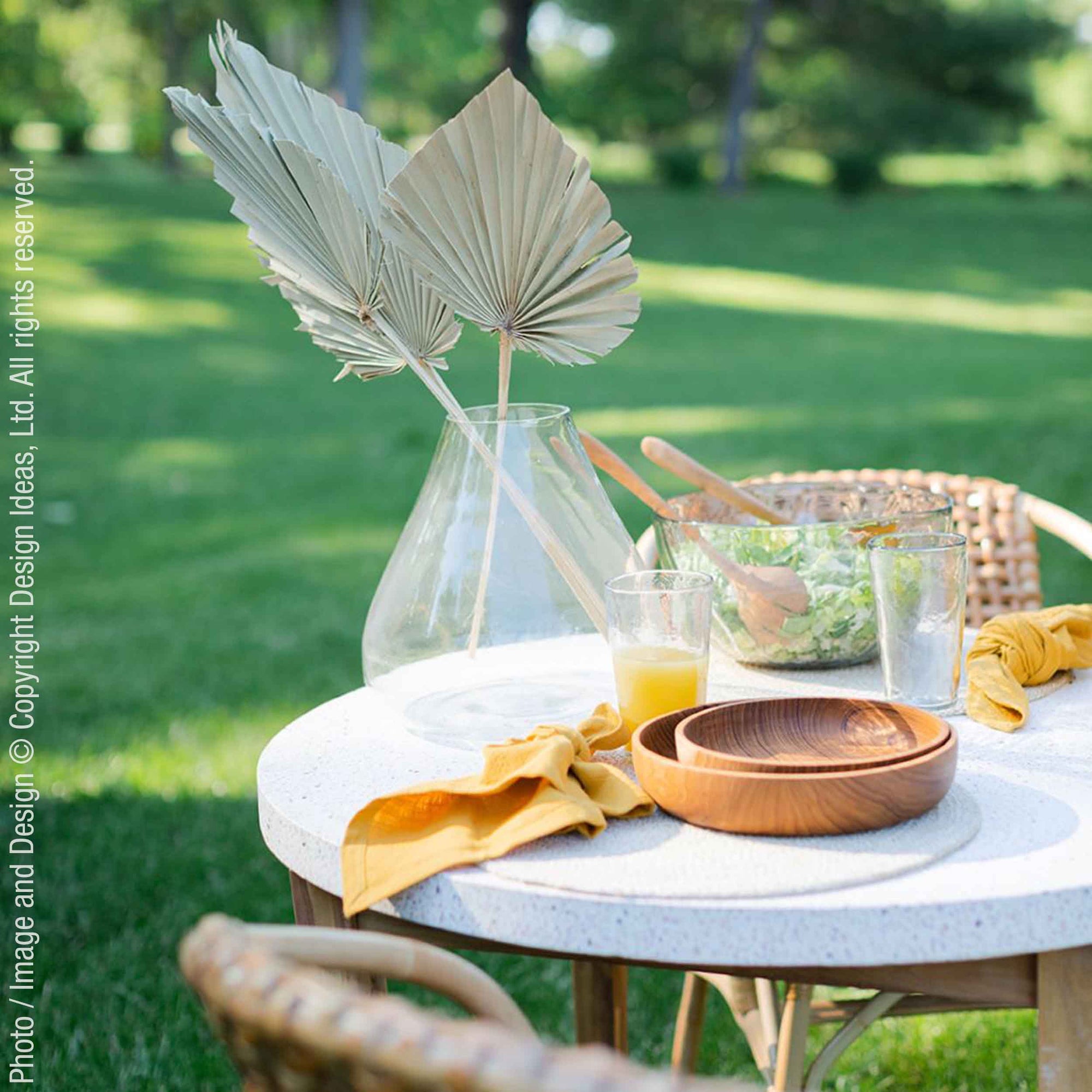 Chiku™ bowl (8.3" dia) - Natural | Image 3 | Premium Bowl from the Chiku collection | made with Teak wood for long lasting use | sustainably sourced with recycled materials | texxture