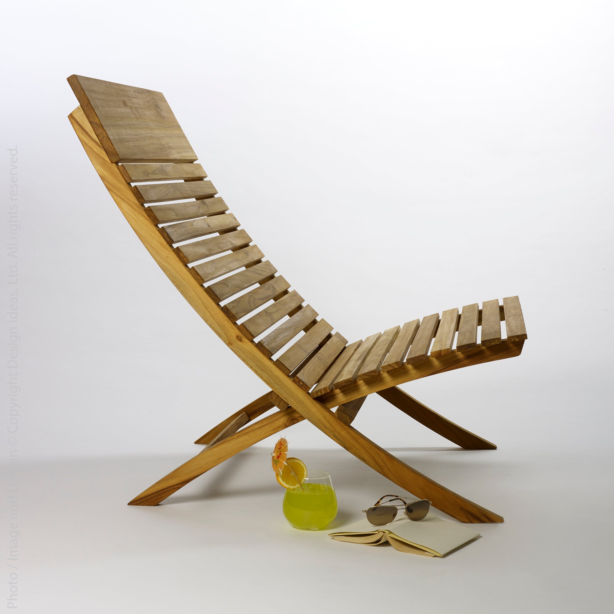 Barcelona Teak Beach Chair natural Color | Image 3 | From the Barcelona Collection | Masterfully assembled with natural teak for long lasting use | This chair is sustainably sourced | Available in natural color | texxture home