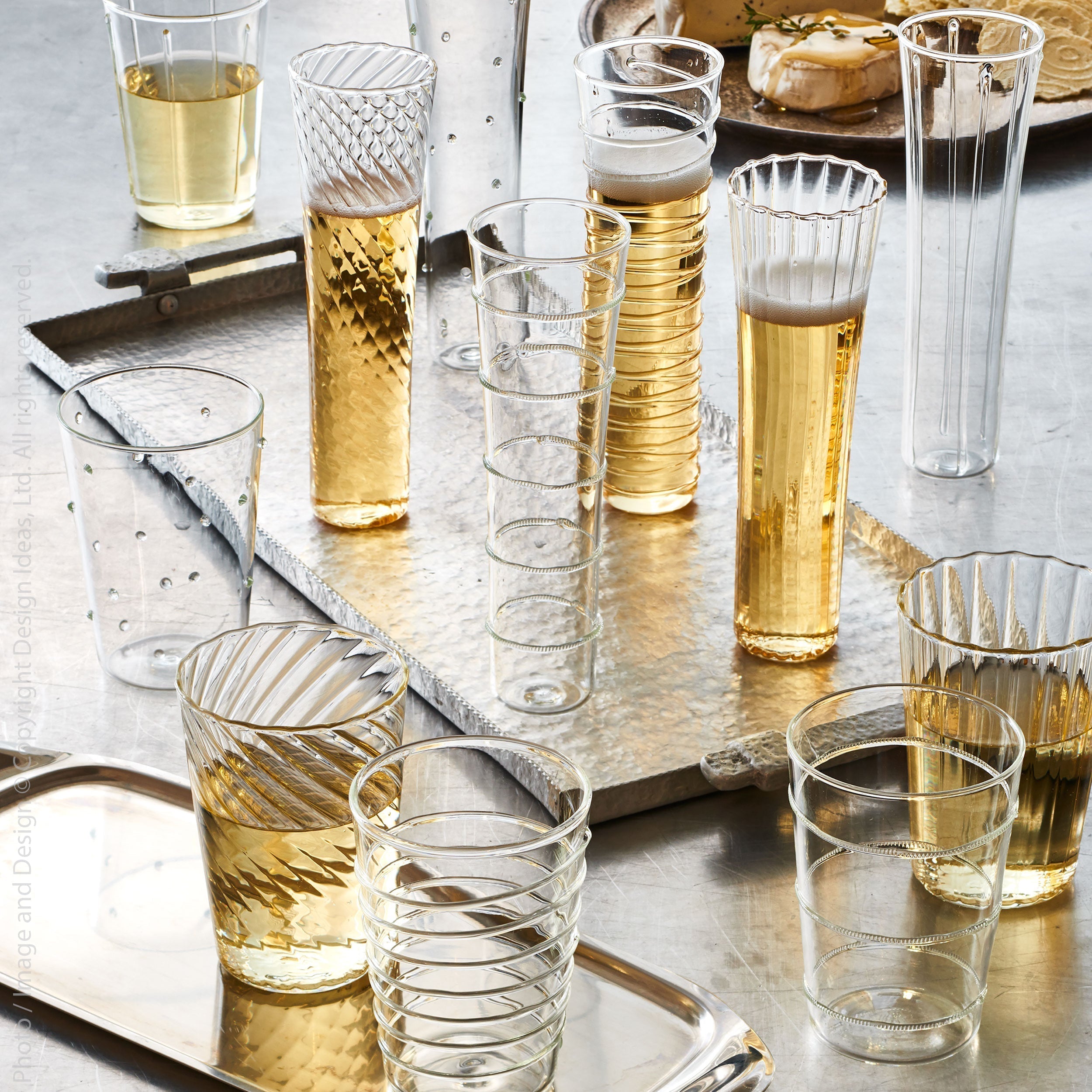 Livenza™ drinking glasses (9.8 oz.: set of 6) - Clear | Image 3 | Premium Glass from the Livenza collection | made with Borosilicate Glass for long lasting use | texxture