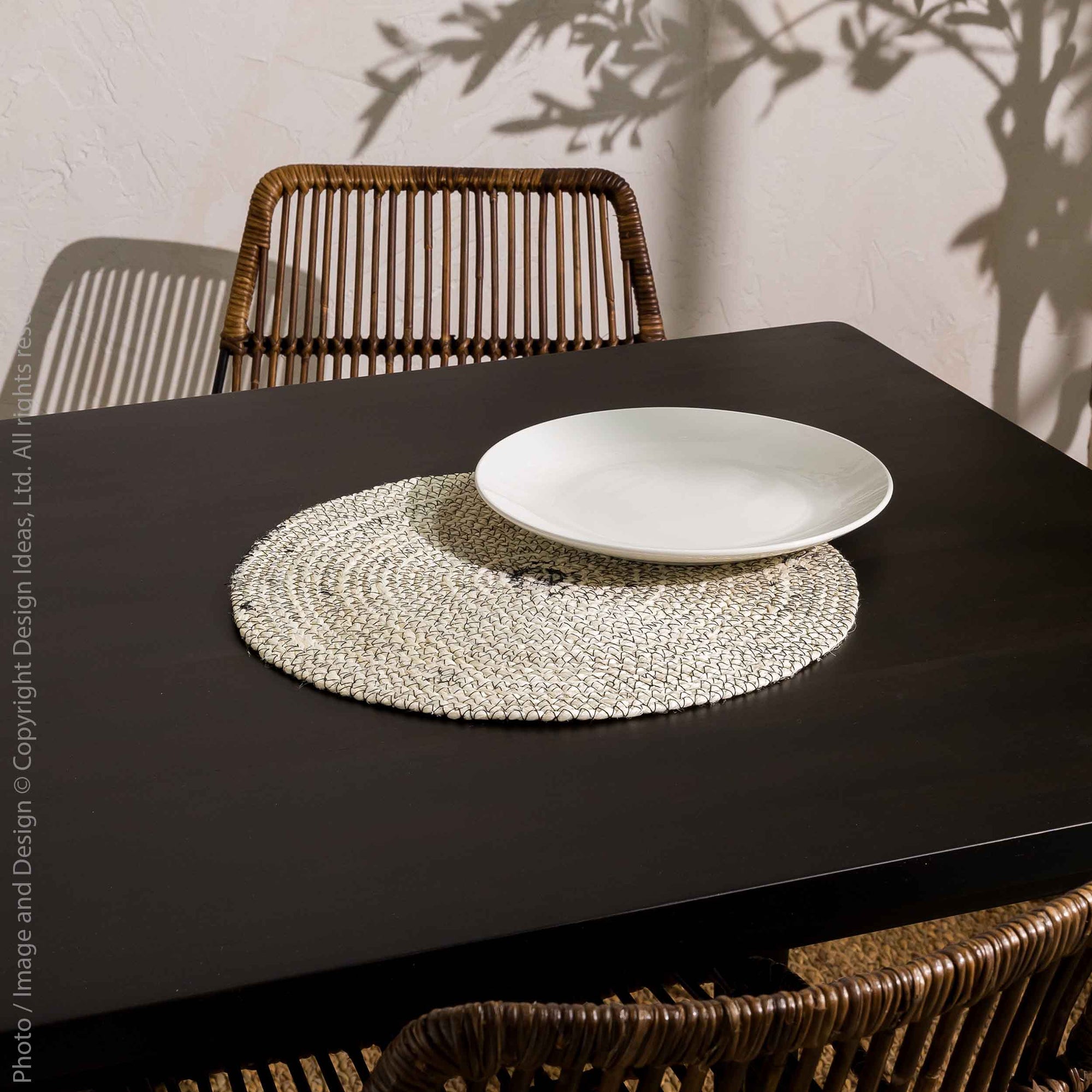 Melia™ Woven Jute Placemat