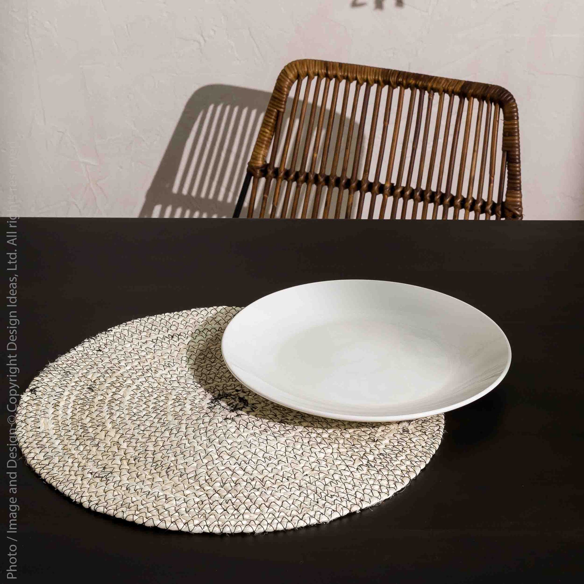 Melia™ Woven Jute Placemat