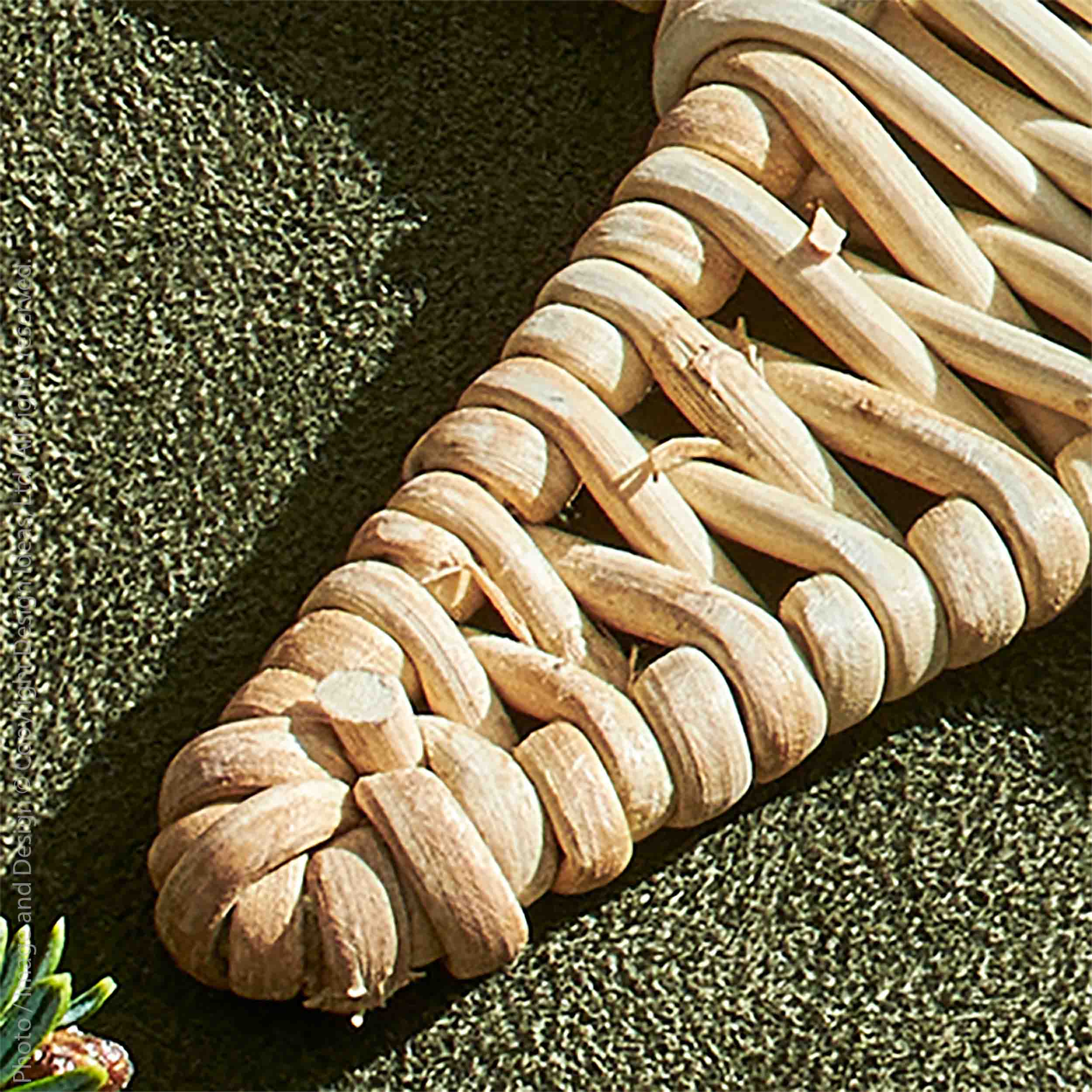 Calamus™ hand wrapped rattan ornament (star)