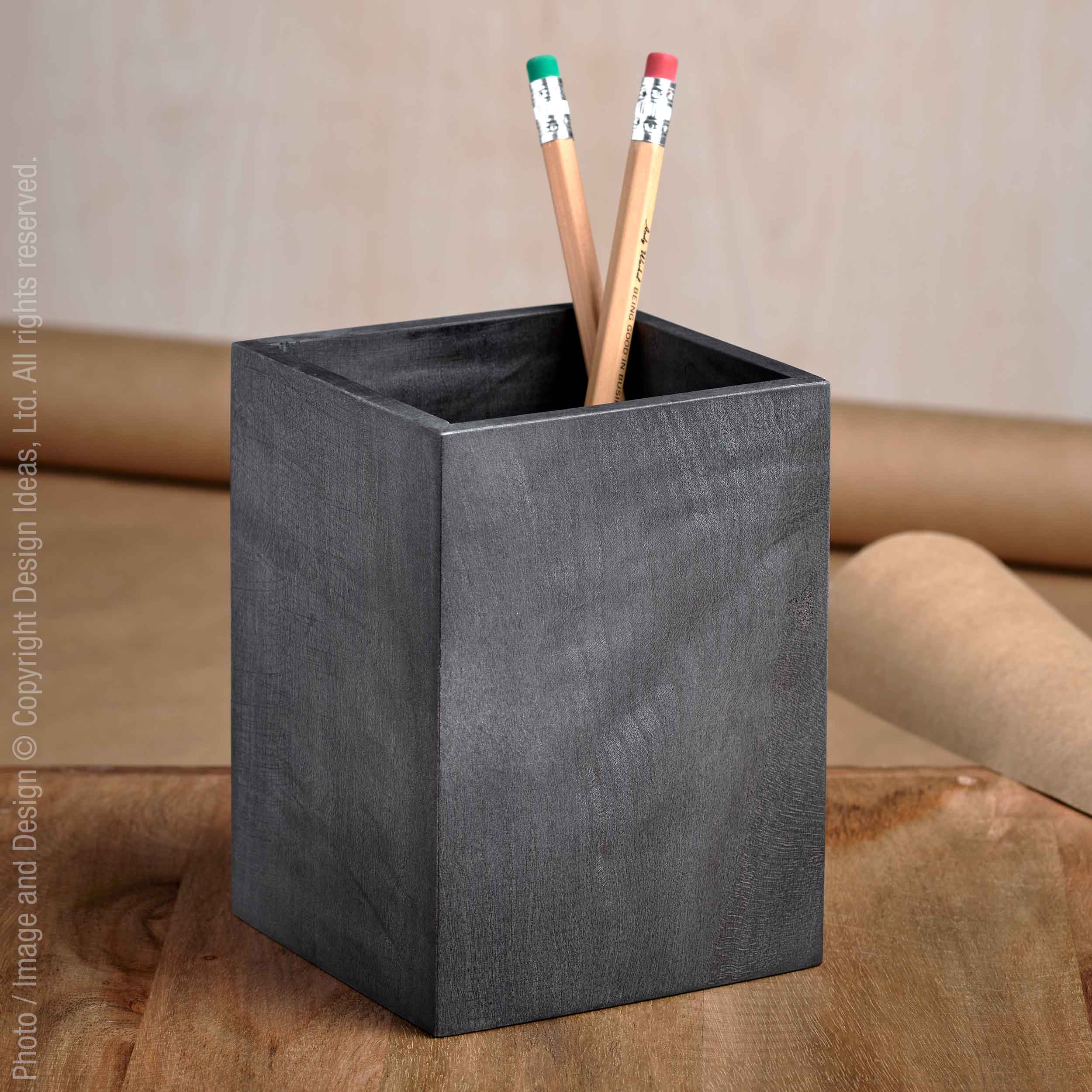 Cokala™ pencil cup - Black | Image 1 | Premium Organizer from the Cokala collection | made with Sycamore for long lasting use | texxture