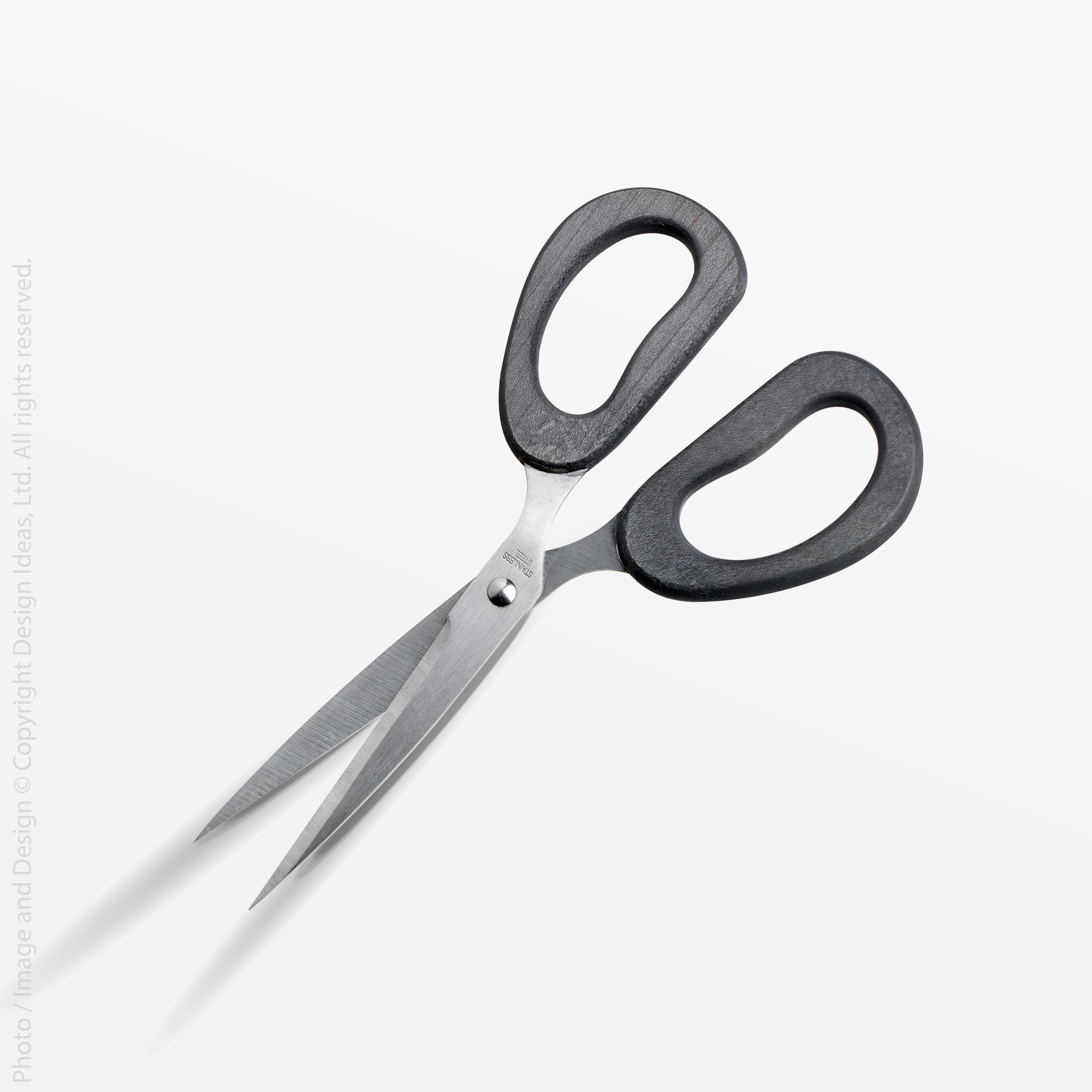 Cokala™ scissors - Black | Image 2 | Premium Desk Accessory from the Cokala collection | made with Sycamore for long lasting use | texxture