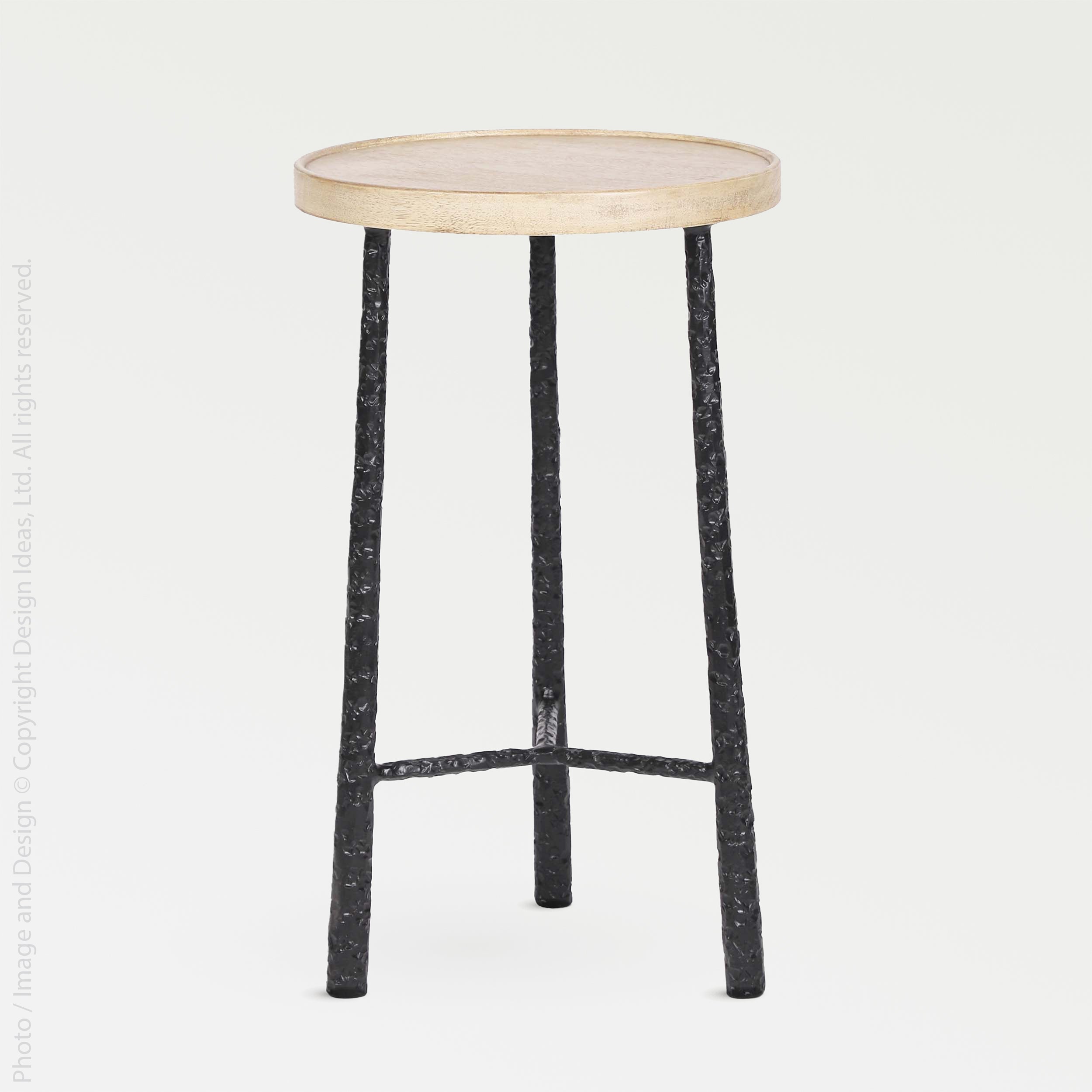 Valea™ round side table - Natural | Image 1 | Premium Table from the Valea collection | made with Mango Wood for long lasting use | texxture