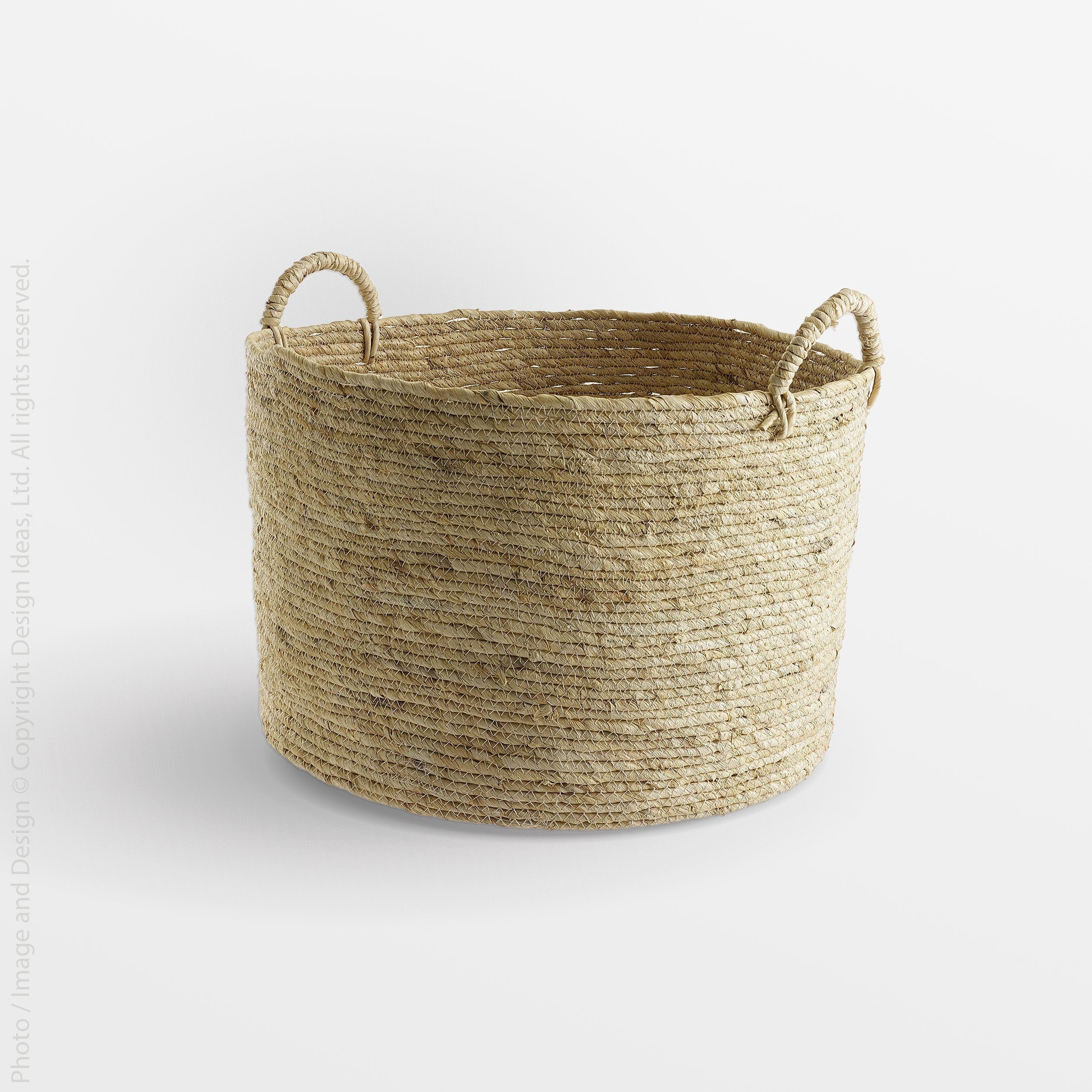 Maiz™ throw basket - Natural | Image 1 | Premium Basket from the Maiz collection | made with Corn husk for long lasting use | sustainably sourced with recycled materials | texxture
