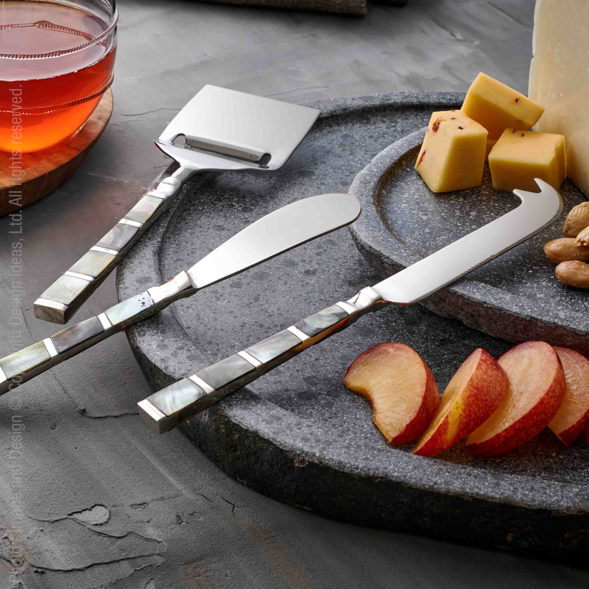 Abalon™ cheese knives - Silver | Image 2 | Premium Utensils from the Abalon collection | made with Stainless Steel for long lasting use | texxture