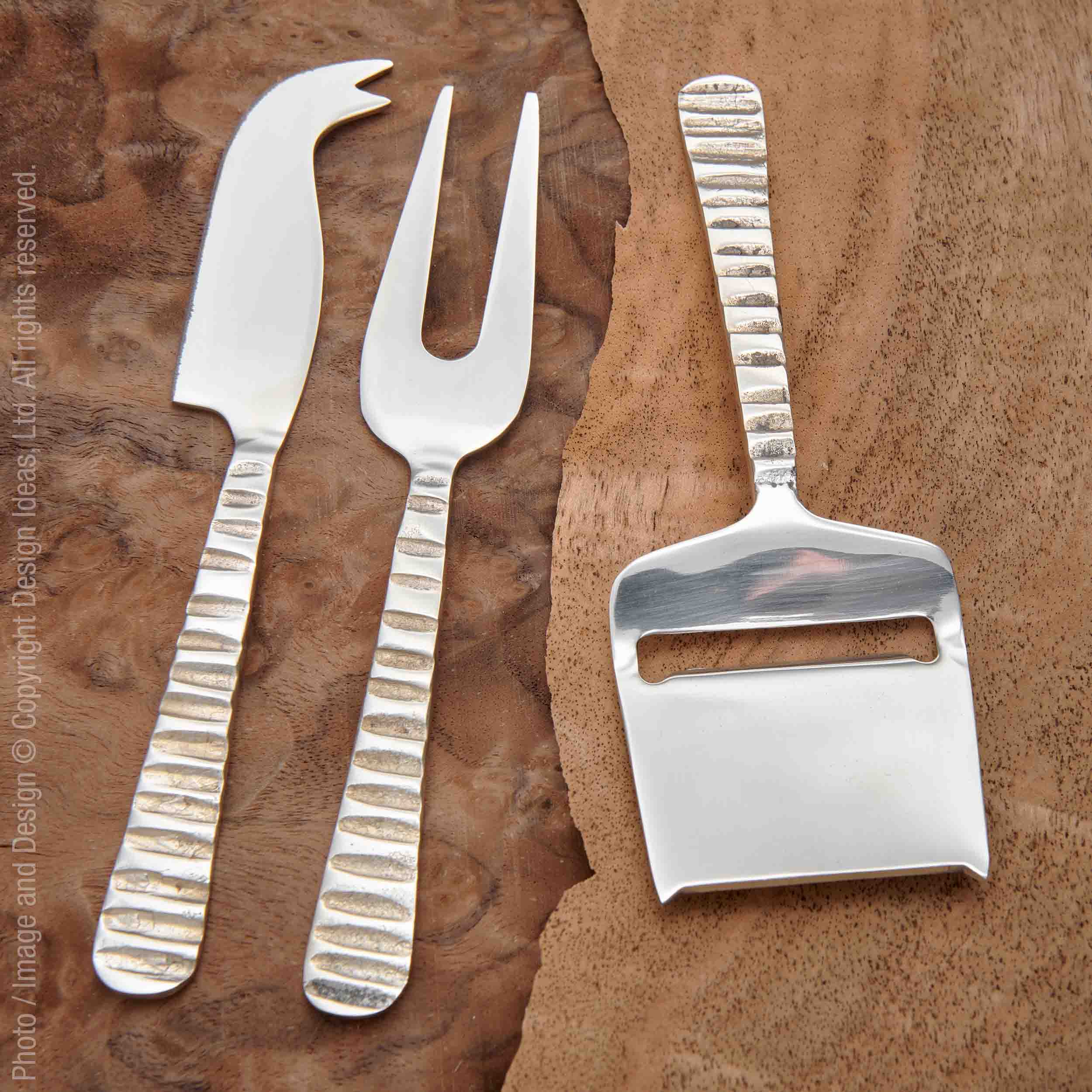 Ravine™ Hand Forged Stainless Steel Cheese Knives (set of 3)