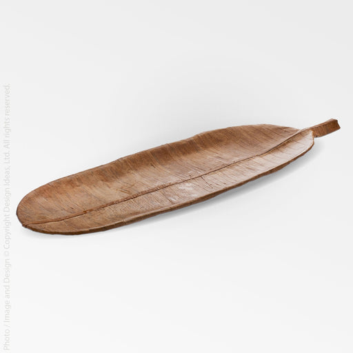 Lampang Banana Leaf Platter - Natural Color | Image 1 | From the Lampang Collection | Expertly constructed with natural banana leaf for long lasting use | Available in natural color | texxture home