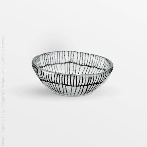 Vidra™ bowl (lines) - Black | Image 1 | Premium Bowl from the Vidra collection | made with Glass for long lasting use | texxture