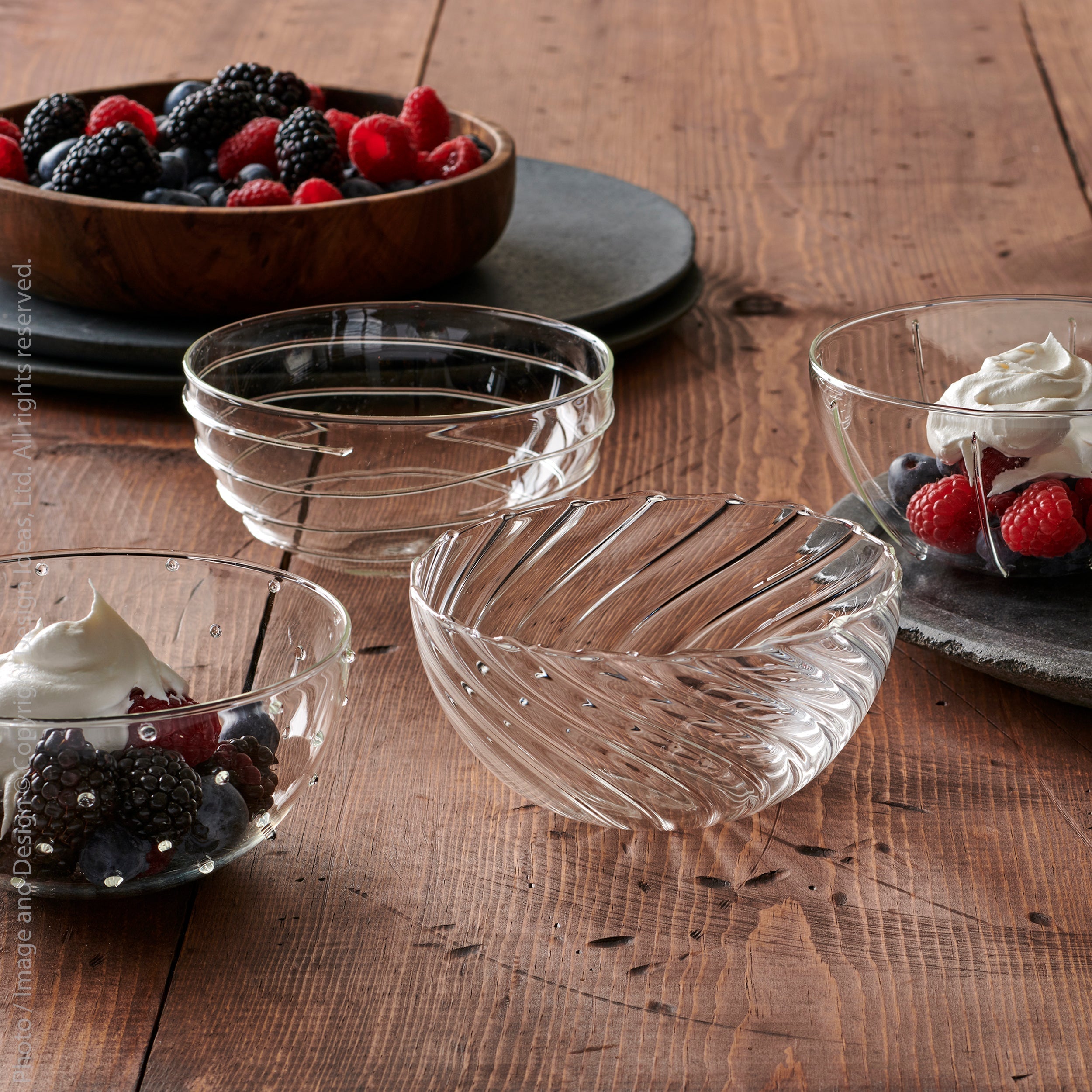 Livenza™ bowls (set of 4) - Clear | Image 2 | Premium Bowl from the Livenza collection | made with Borosilicate Glass for long lasting use | texxture