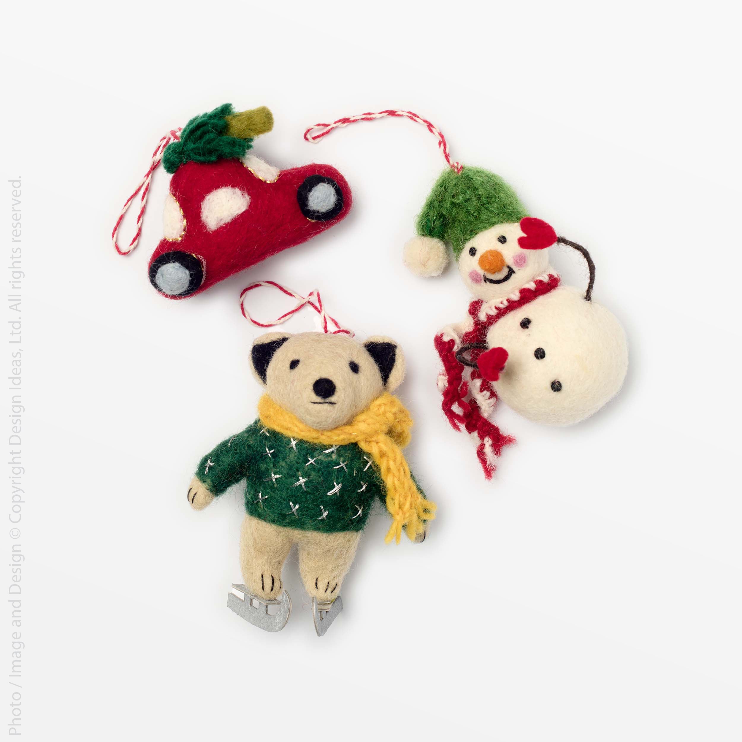 Lilliput™ ornament, winter fun, set of 3 - Multi | Image 1 | Premium Ornaments from the Lilliput collection | made with Wool for long lasting use | texxture