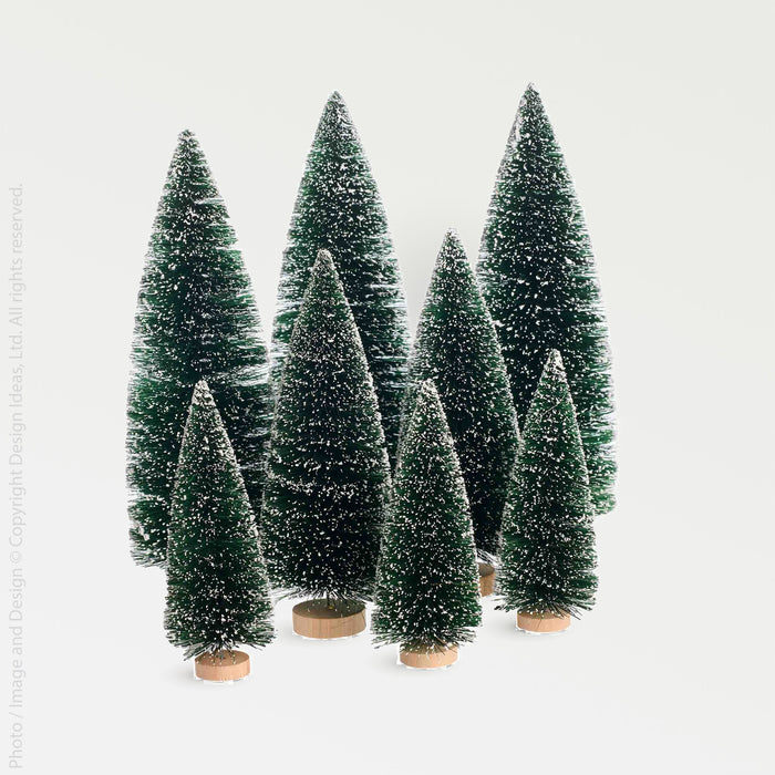 Yukon™ trees, green with snow, set of 8 - Green | Image 1 | Premium Decorative from the Yukon collection | made with Steel Wire for long lasting use | texxture