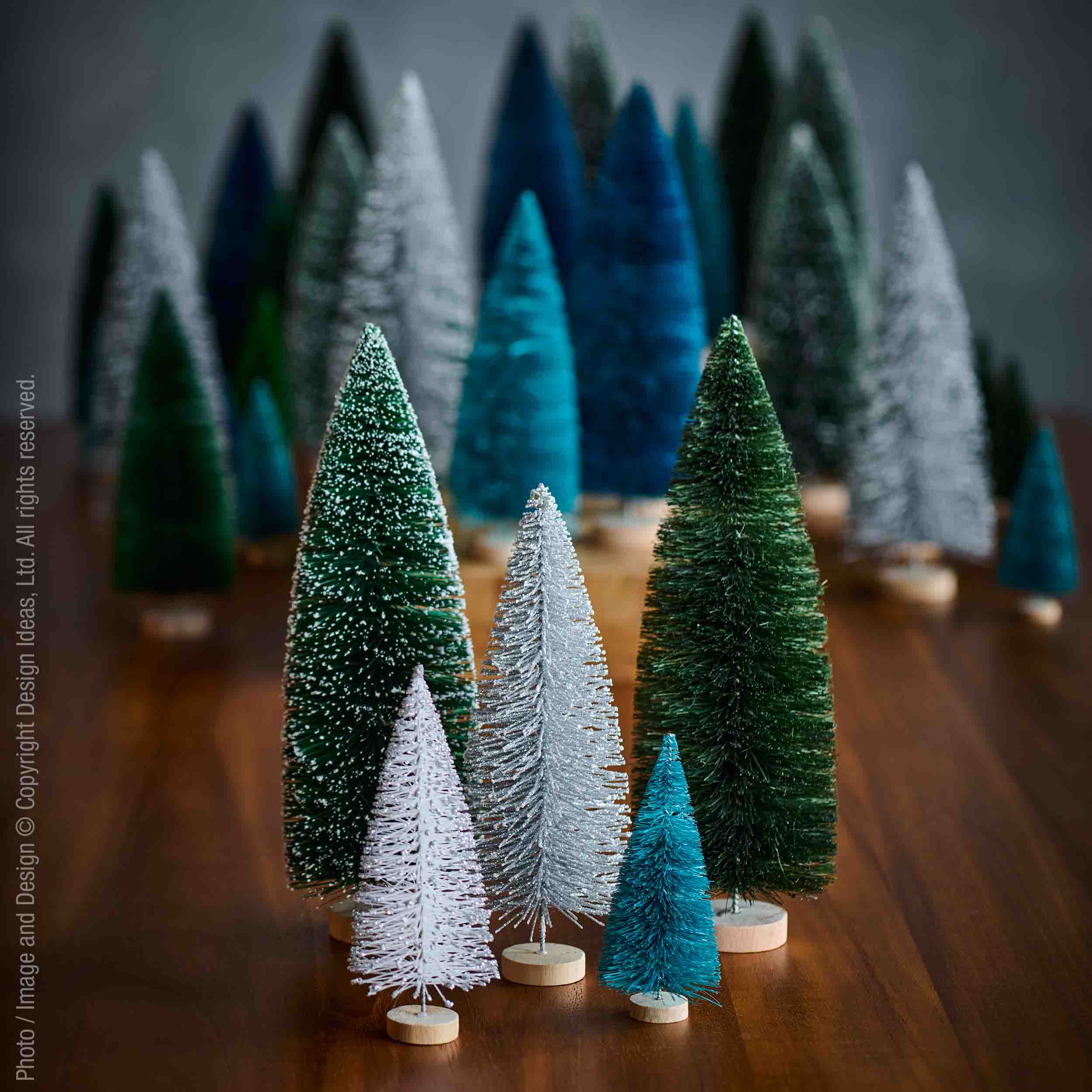 Yukon™ Steel Wire Trees, Blue (Set of 8) - texxture™