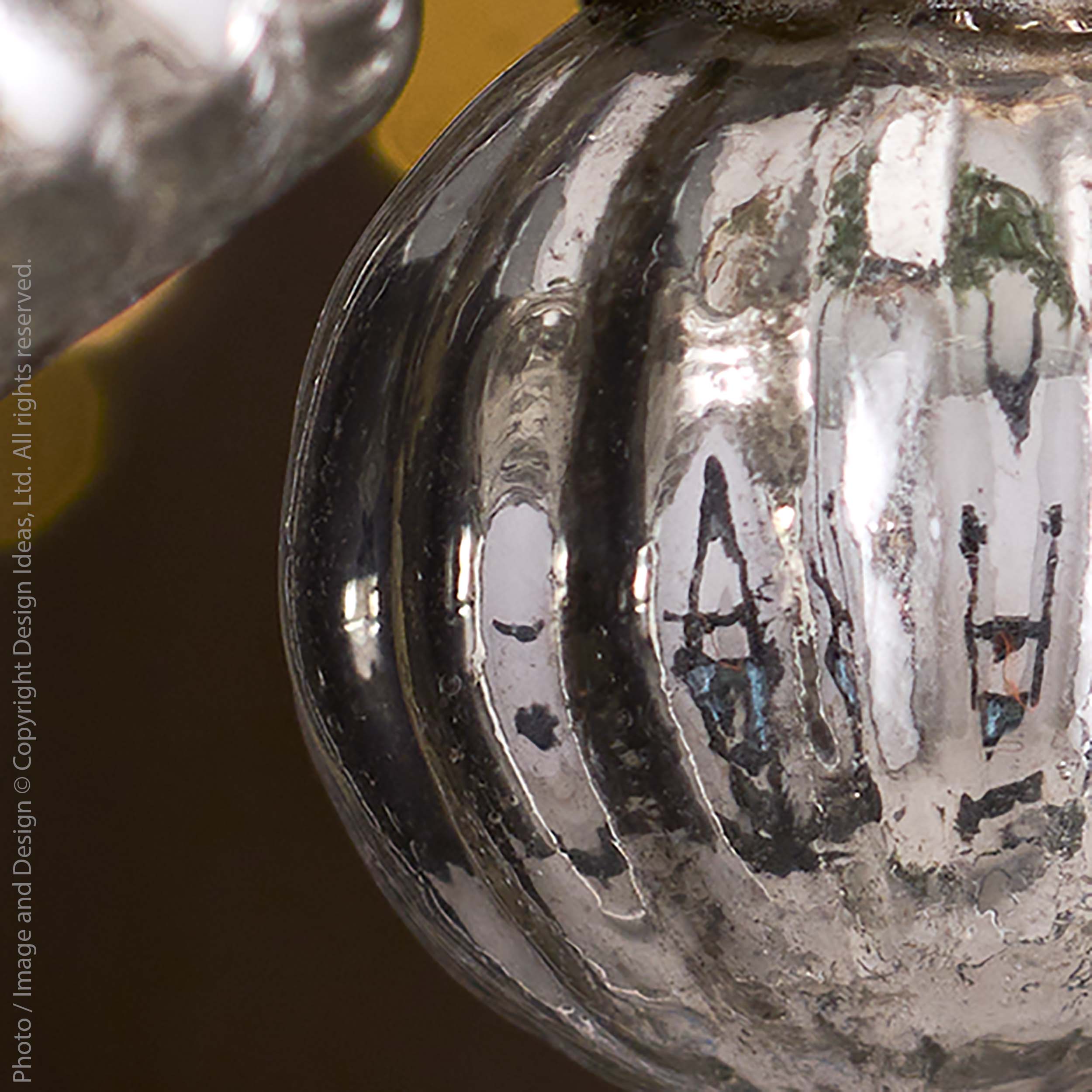 Pontrecina™ Mouth Blown Glass Ornament Garland